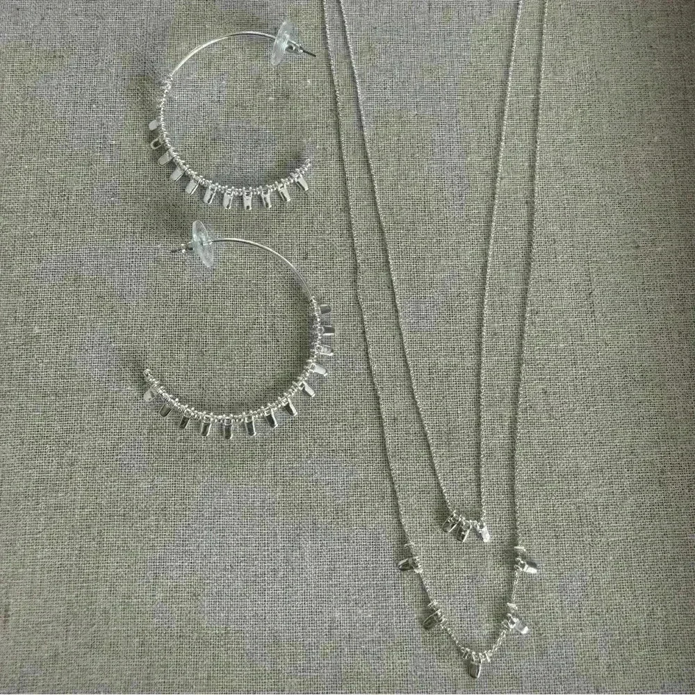 Stella & Dot Silver Dangle Hoop Earrings and Layered Necklace Set